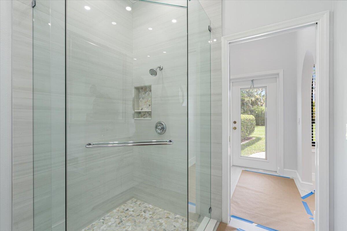 7916 Saddlebrook Drive