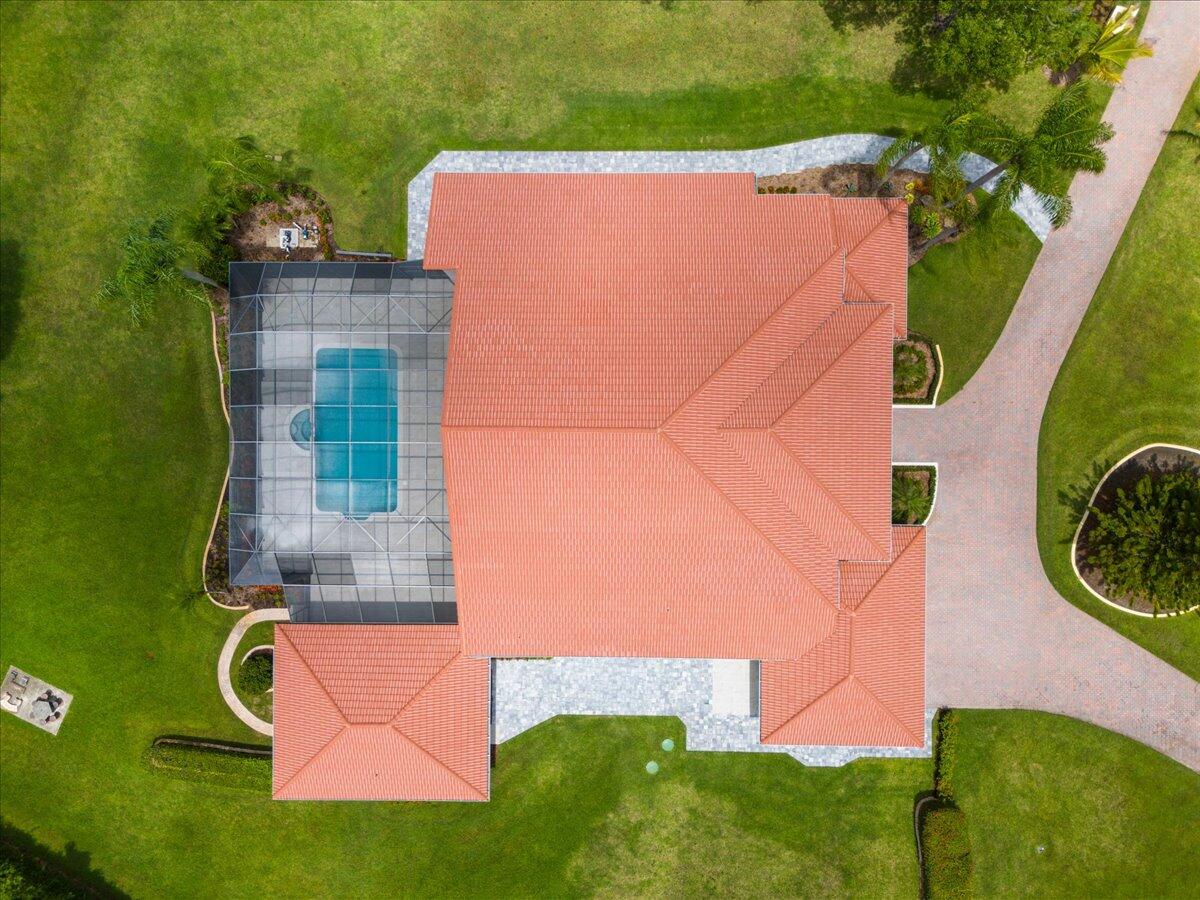 7916 Saddlebrook Drive