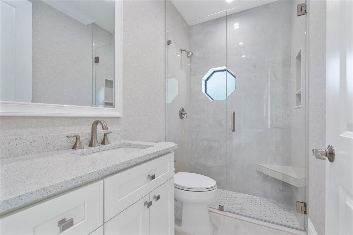 7916 Saddlebrook Drive