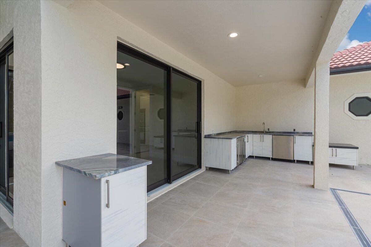 7916 Saddlebrook Drive