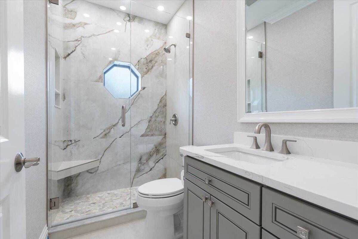 7916 Saddlebrook Drive