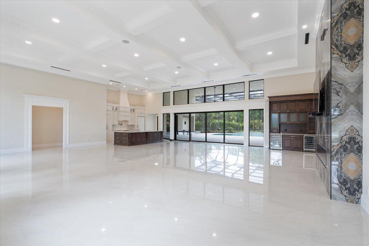 7916 Saddlebrook Drive