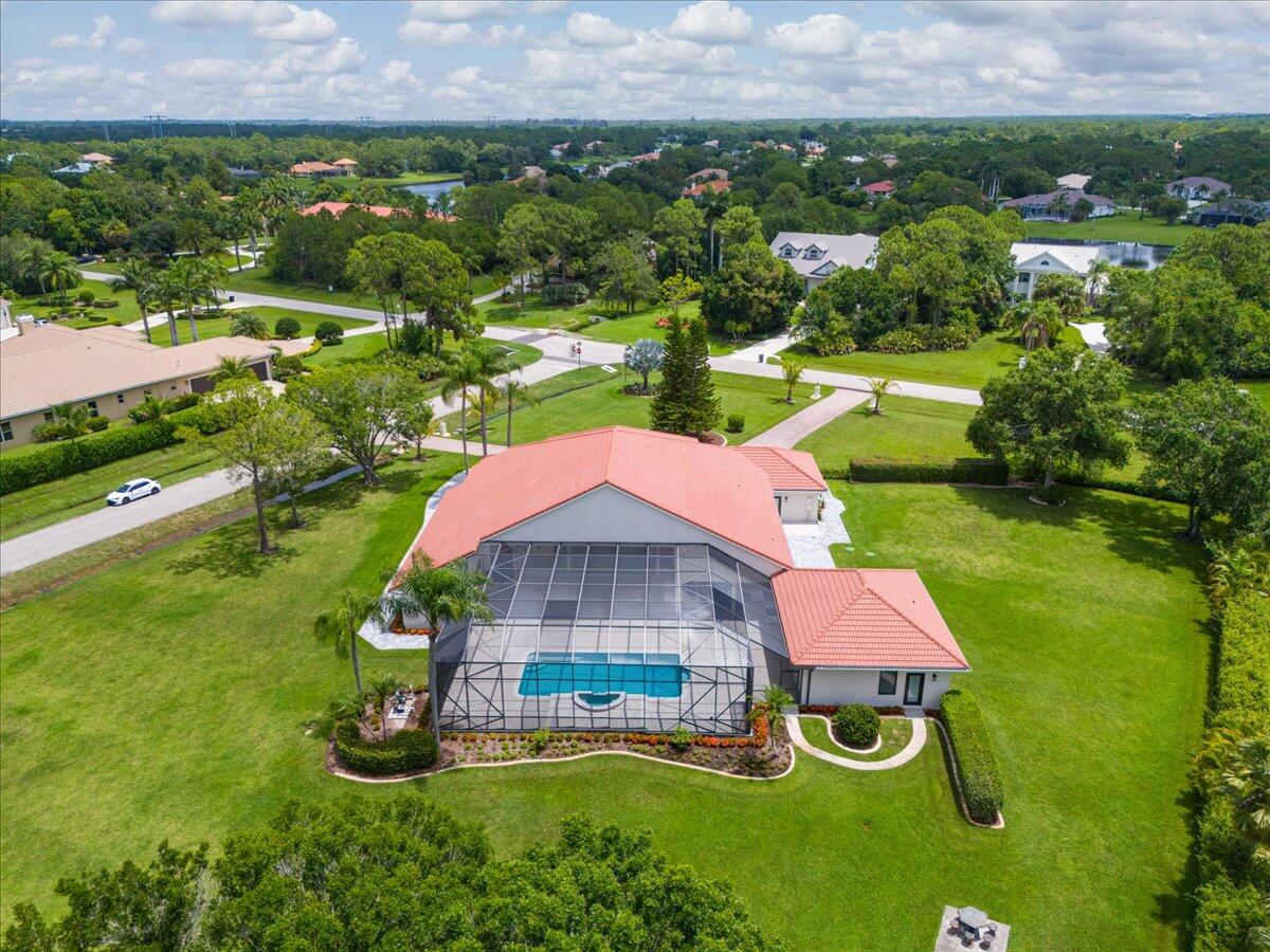 7916 Saddlebrook Drive