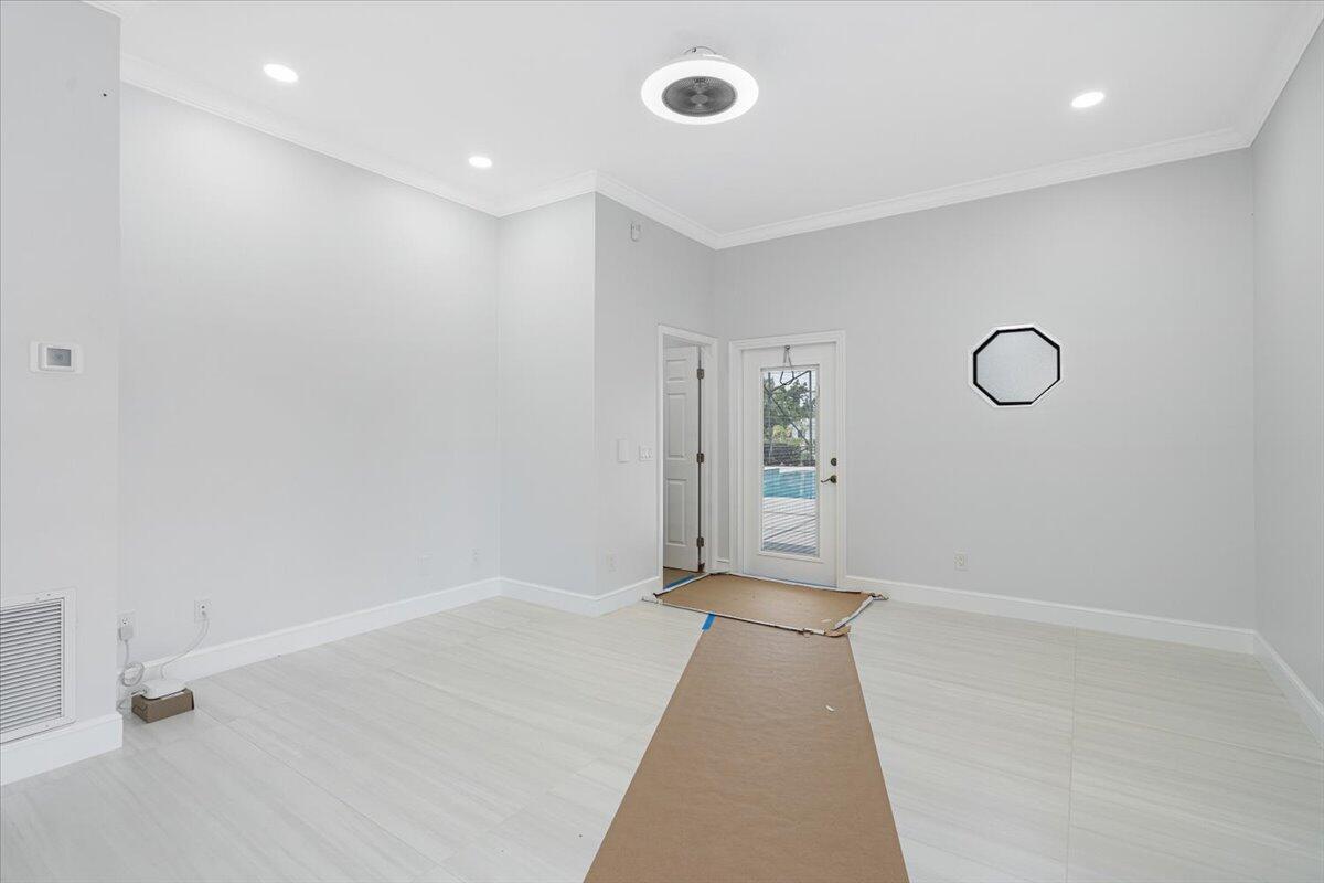 7916 Saddlebrook Drive