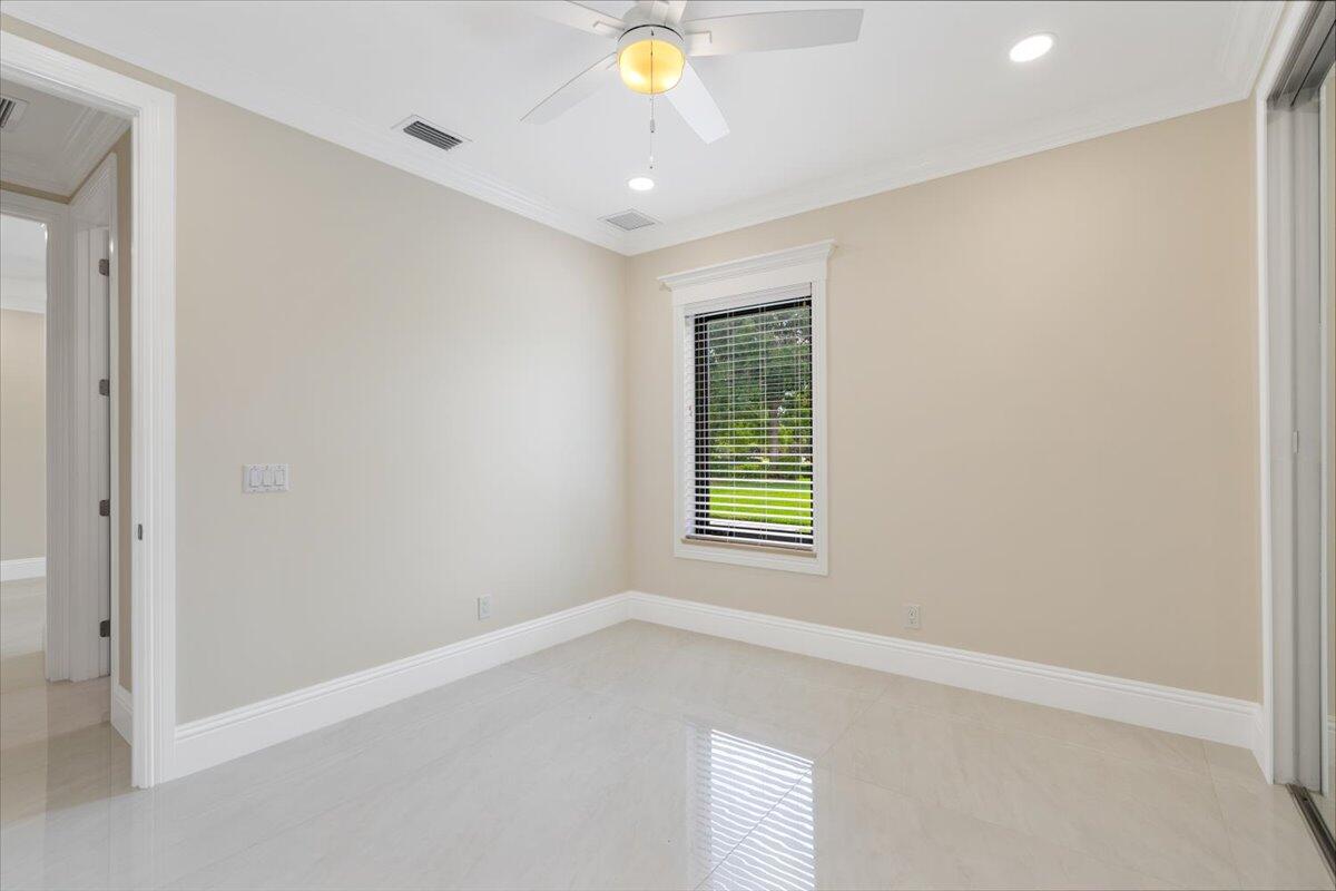 7916 Saddlebrook Drive