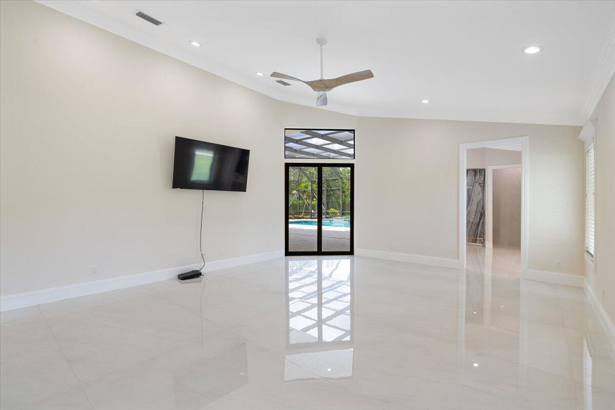 7916 Saddlebrook Drive