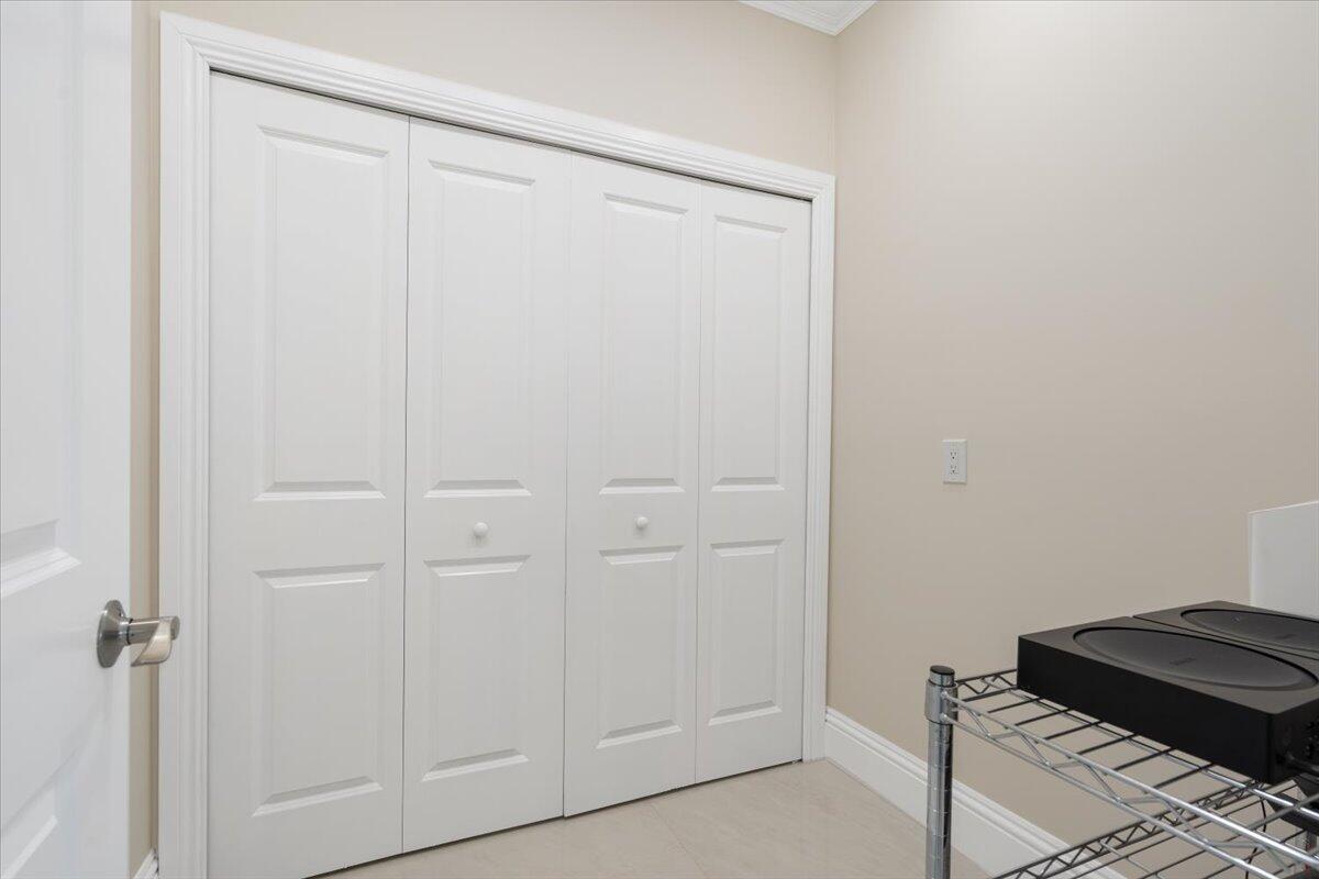 7916 Saddlebrook Drive