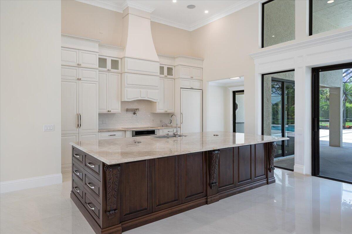 7916 Saddlebrook Drive