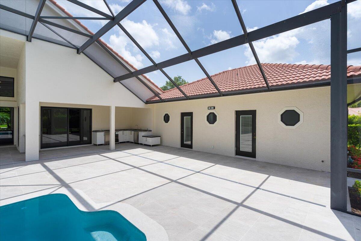 7916 Saddlebrook Drive