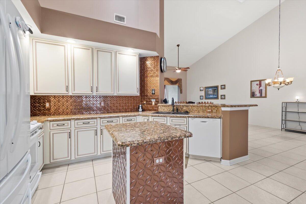 1634 SW Harbour Isles Circle 89