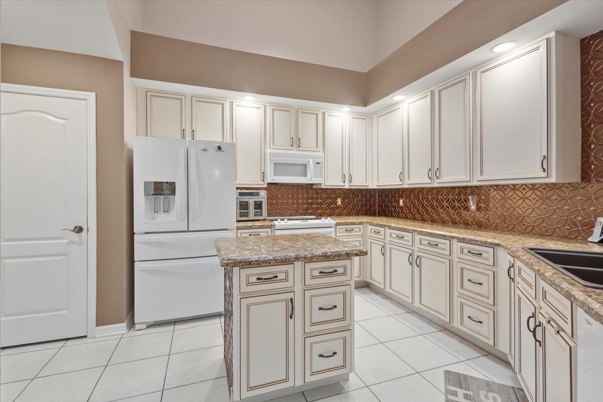 1634 SW Harbour Isles Circle 89