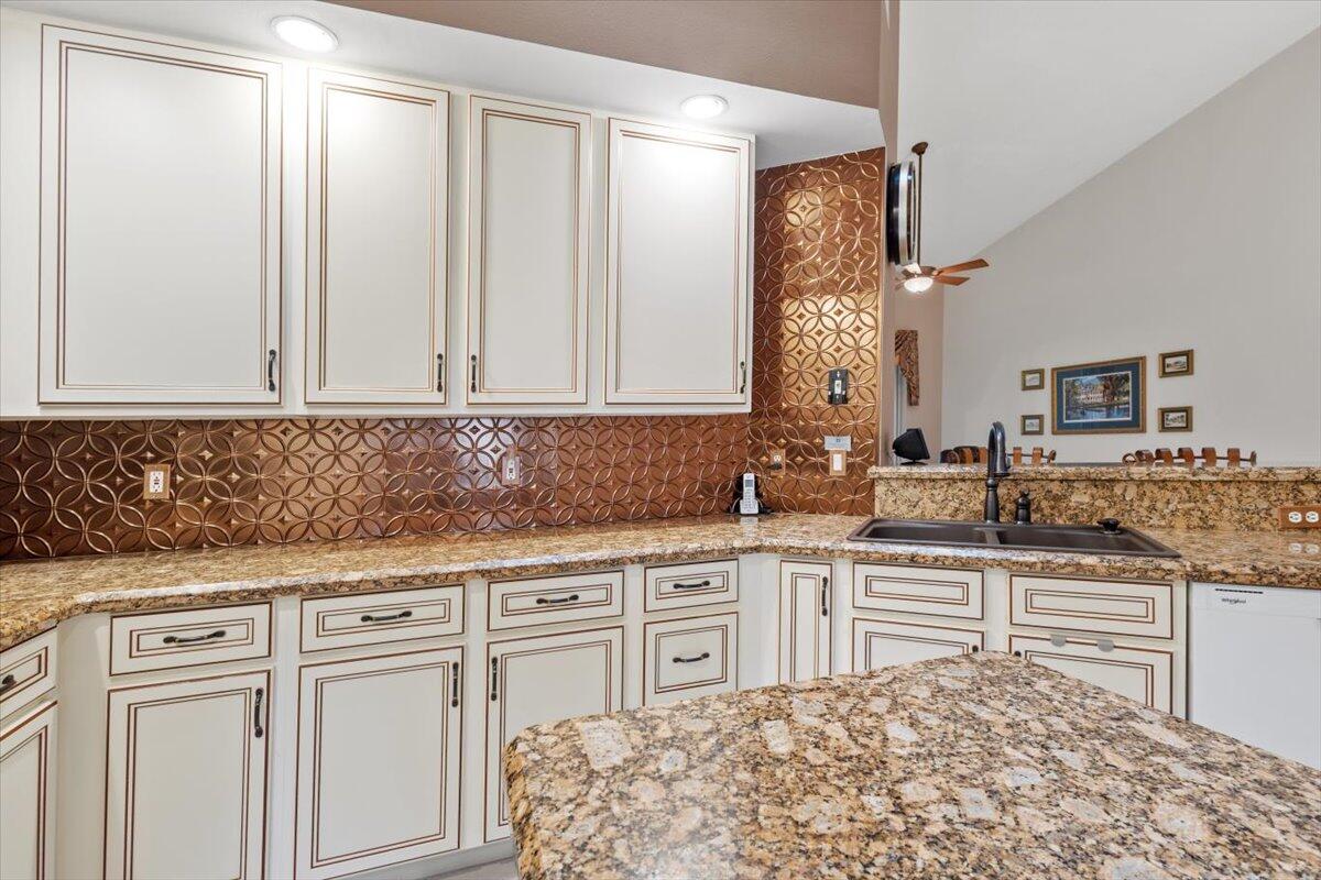 1634 SW Harbour Isles Circle 89