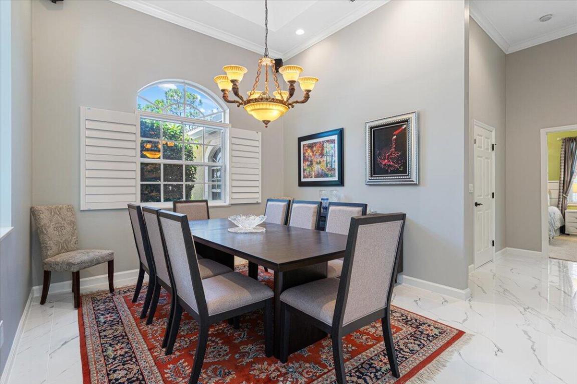 11000 Pine Creek Lane