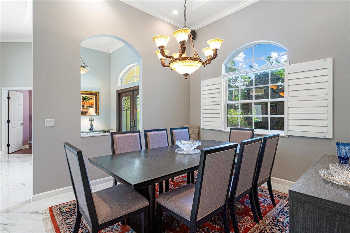 11000 Pine Creek Lane