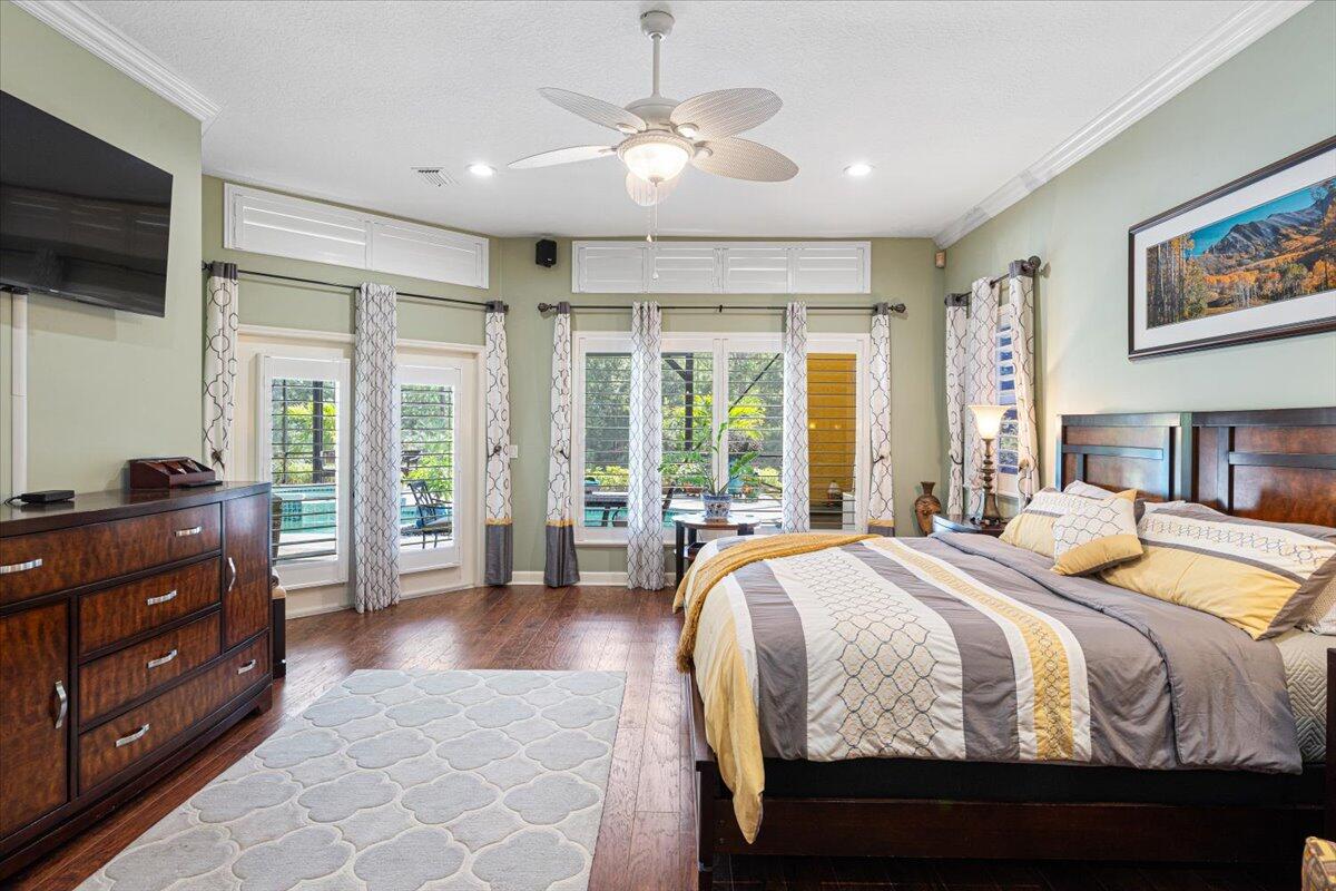 11000 Pine Creek Lane