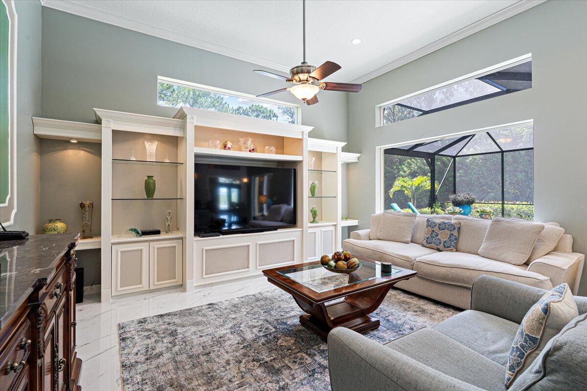 11000 Pine Creek Lane