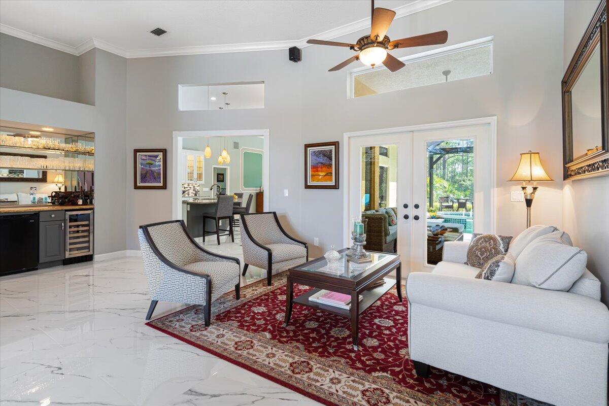 11000 Pine Creek Lane