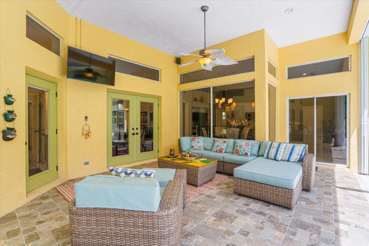 11000 Pine Creek Lane