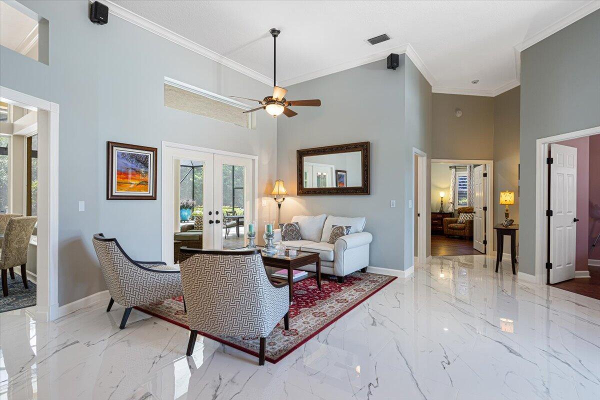 11000 Pine Creek Lane