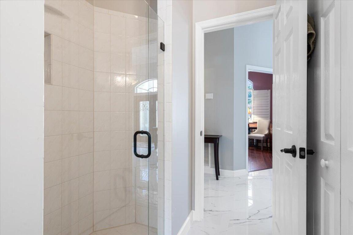 11000 Pine Creek Lane