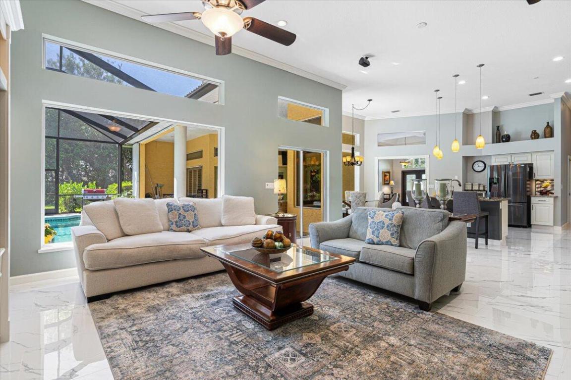 11000 Pine Creek Lane