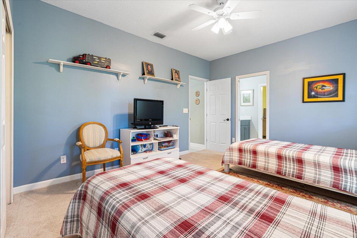 11000 Pine Creek Lane