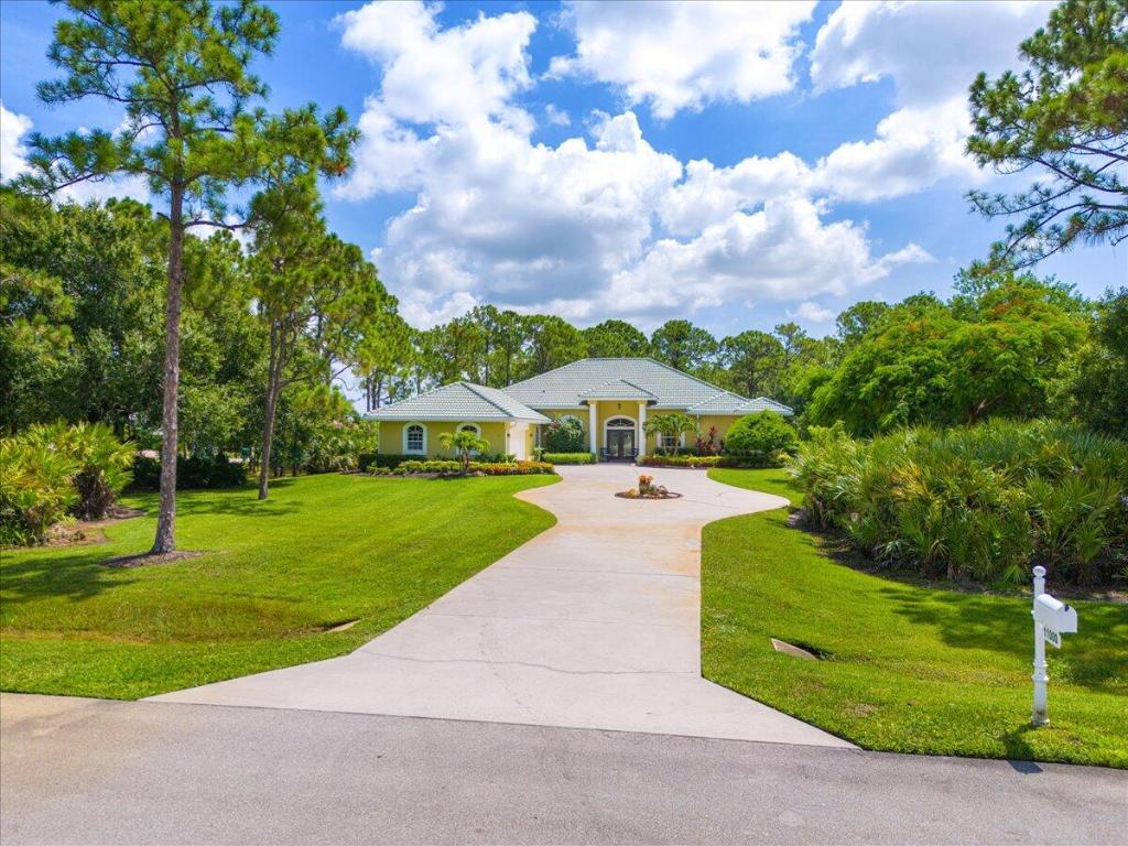 11000 Pine Creek Lane