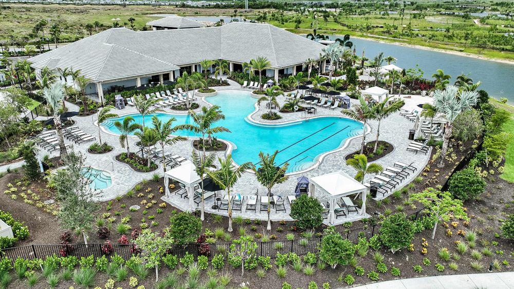 10027 SW Santini Road