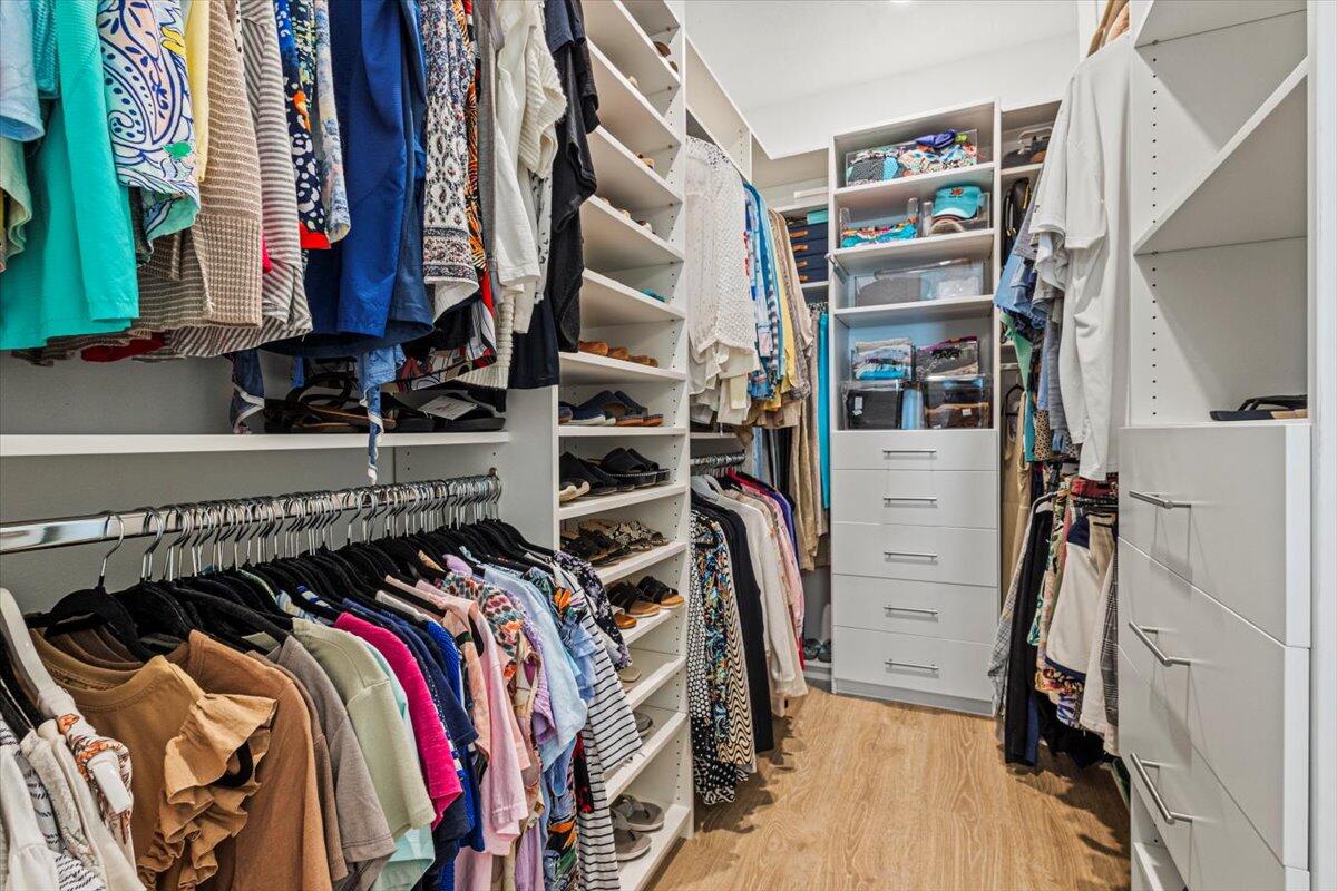 10027 SW Santini Road