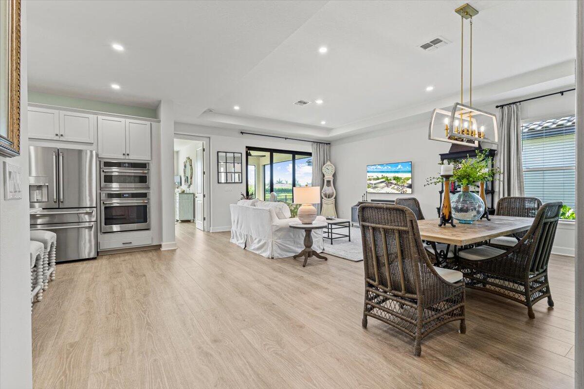 10027 SW Santini Road