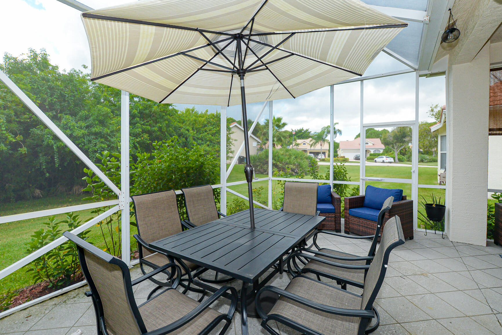 647 SW Andros Circle