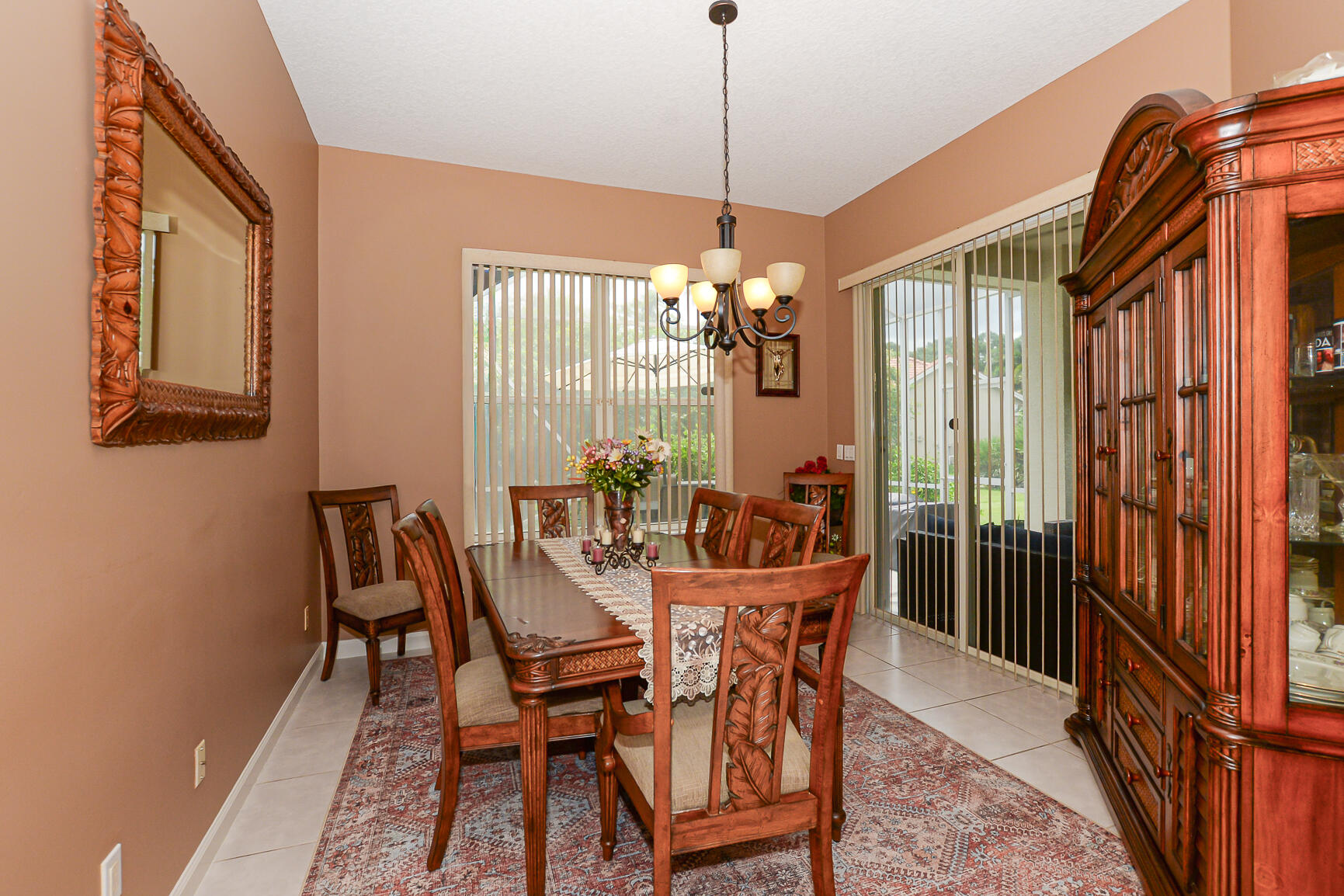 647 SW Andros Circle