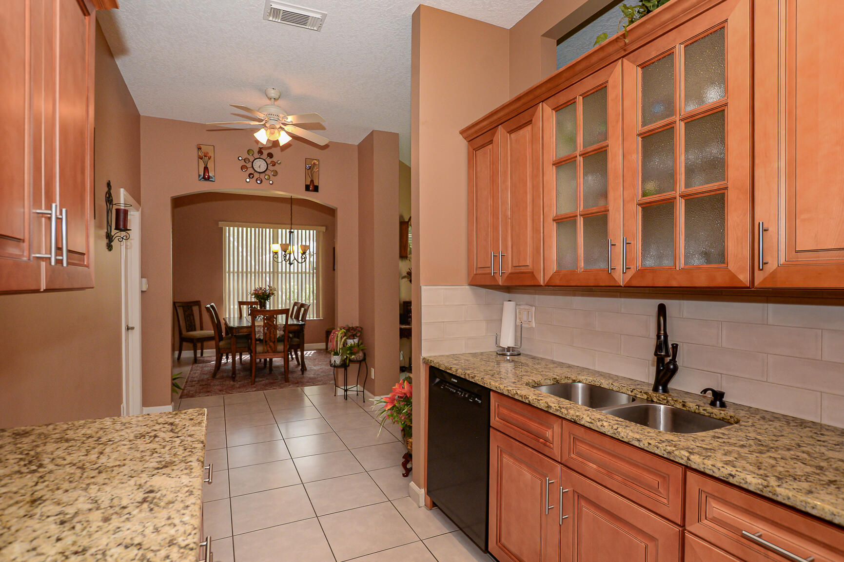 647 SW Andros Circle