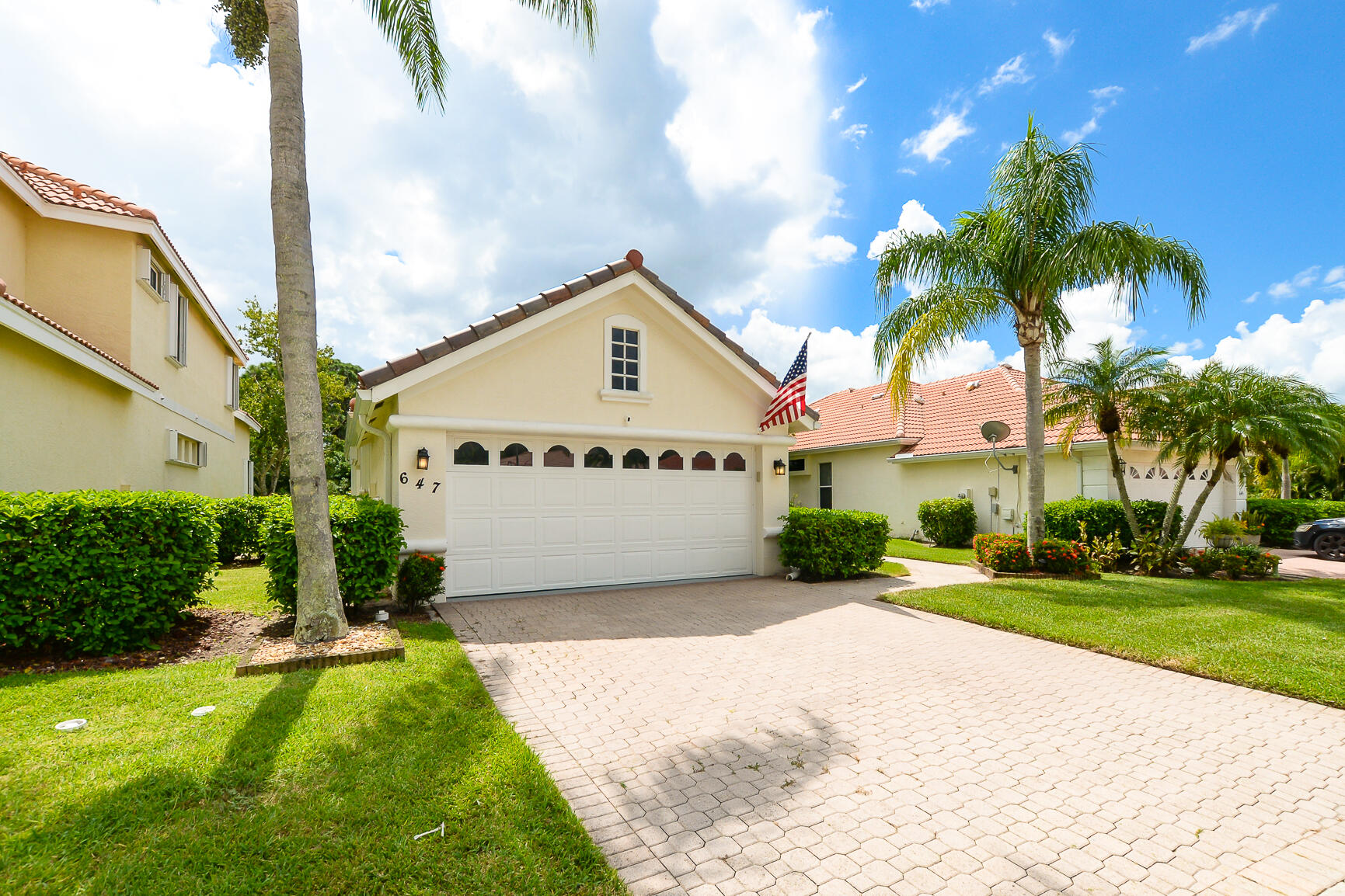 647 SW Andros Circle