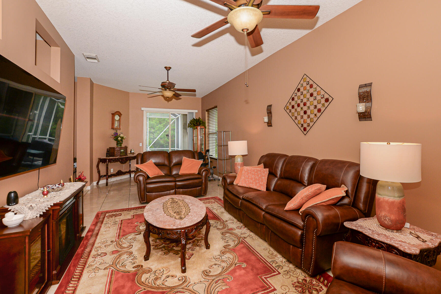 647 SW Andros Circle