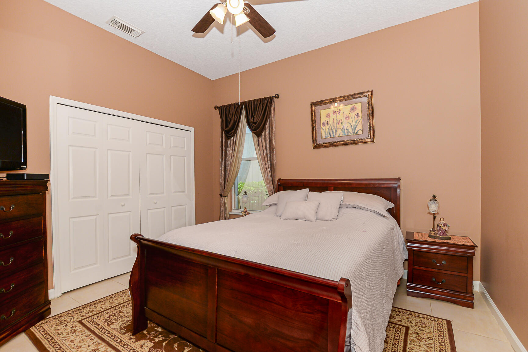 647 SW Andros Circle