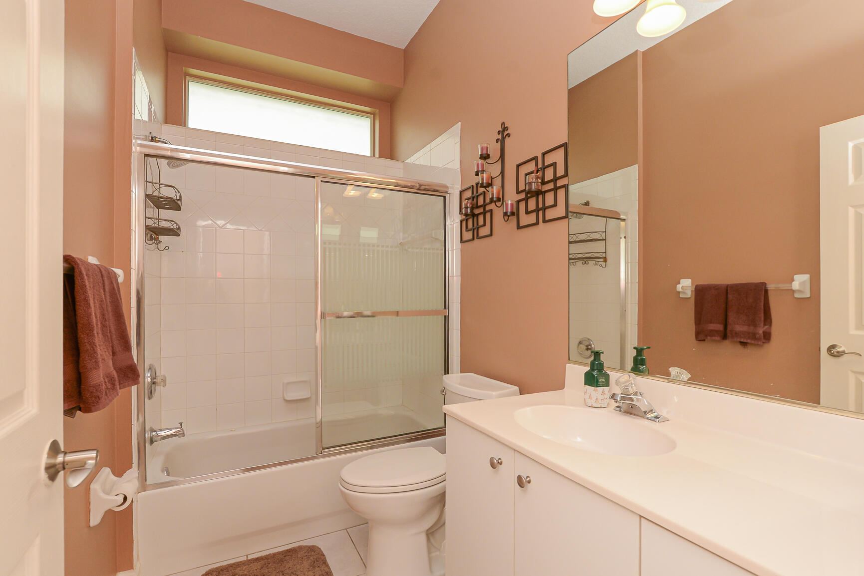 647 SW Andros Circle