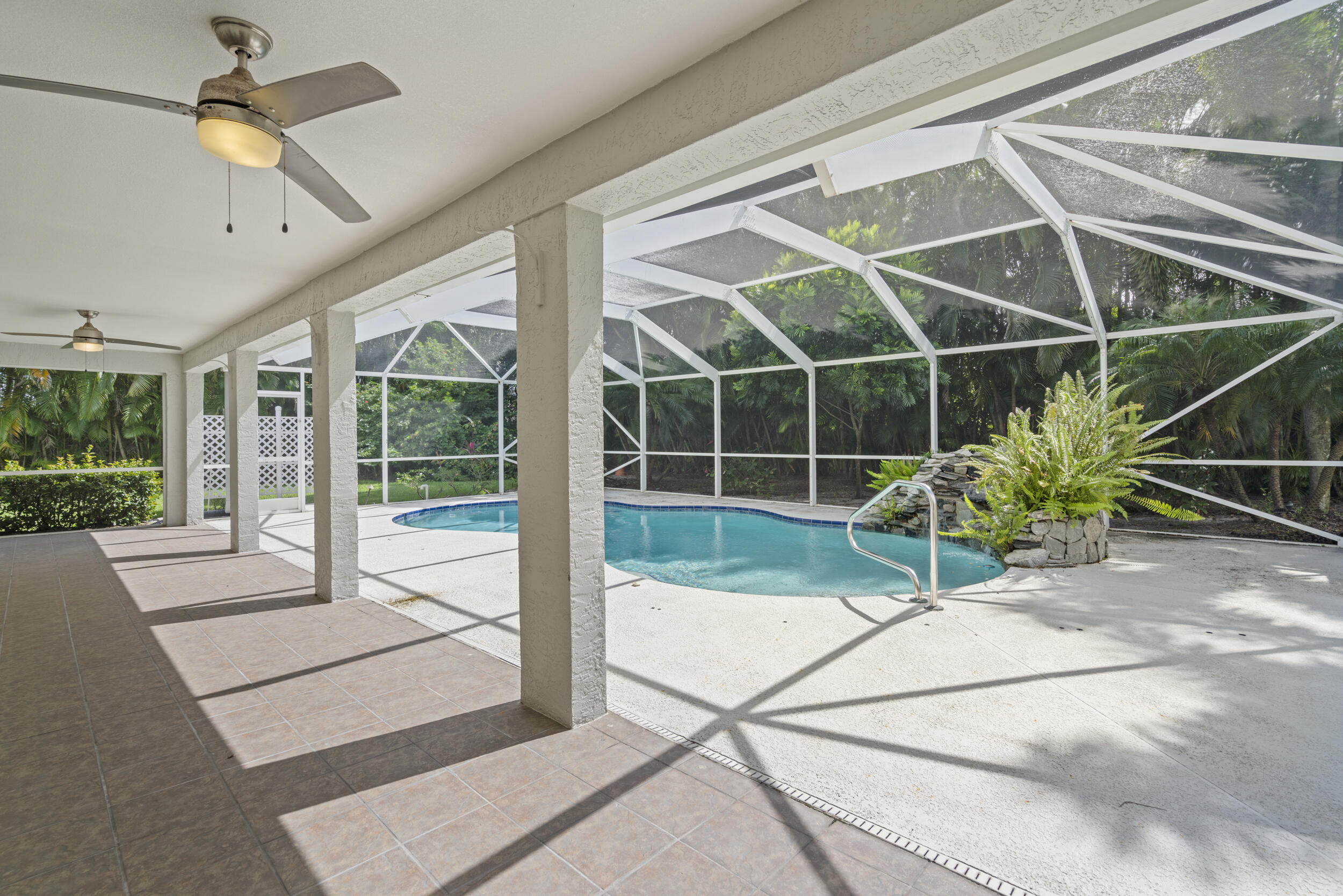 5942 NW Baynard Drive