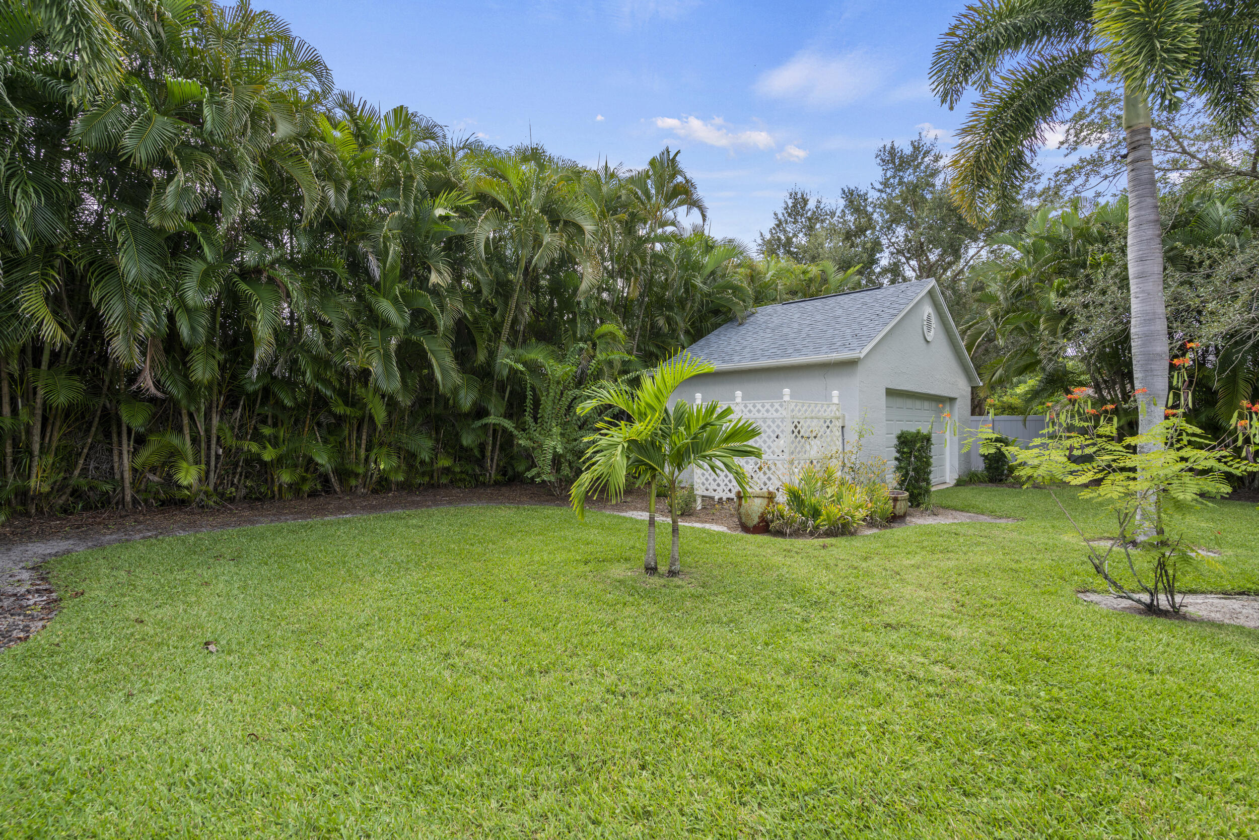 5942 NW Baynard Drive