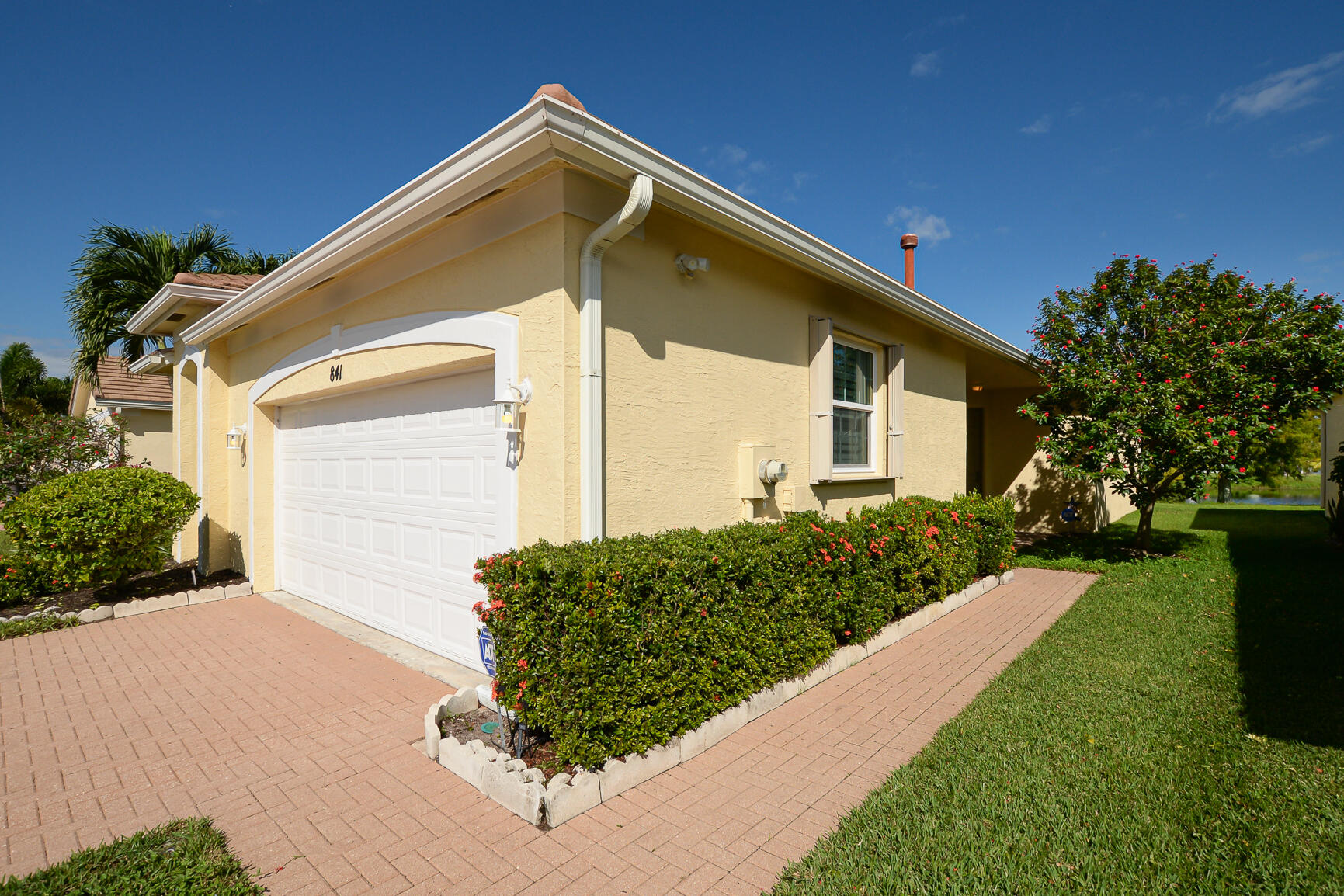 841 SW Rocky Bayou Terrace