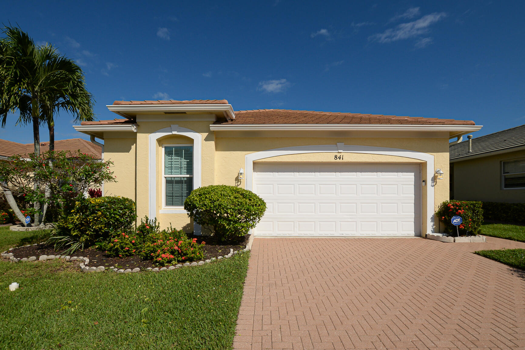 841 SW Rocky Bayou Terrace