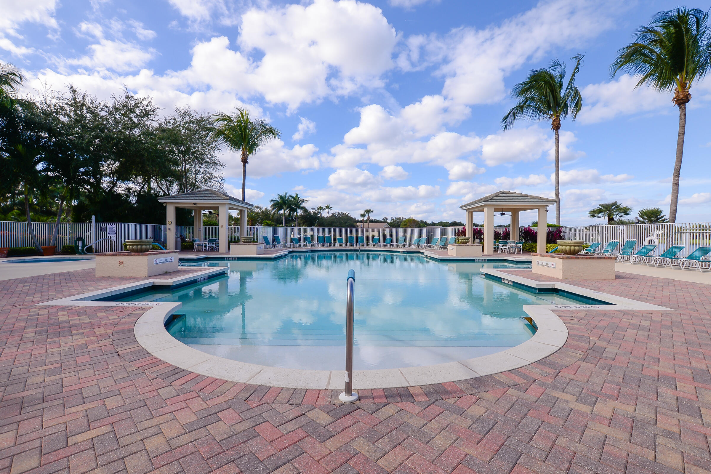 841 SW Rocky Bayou Terrace