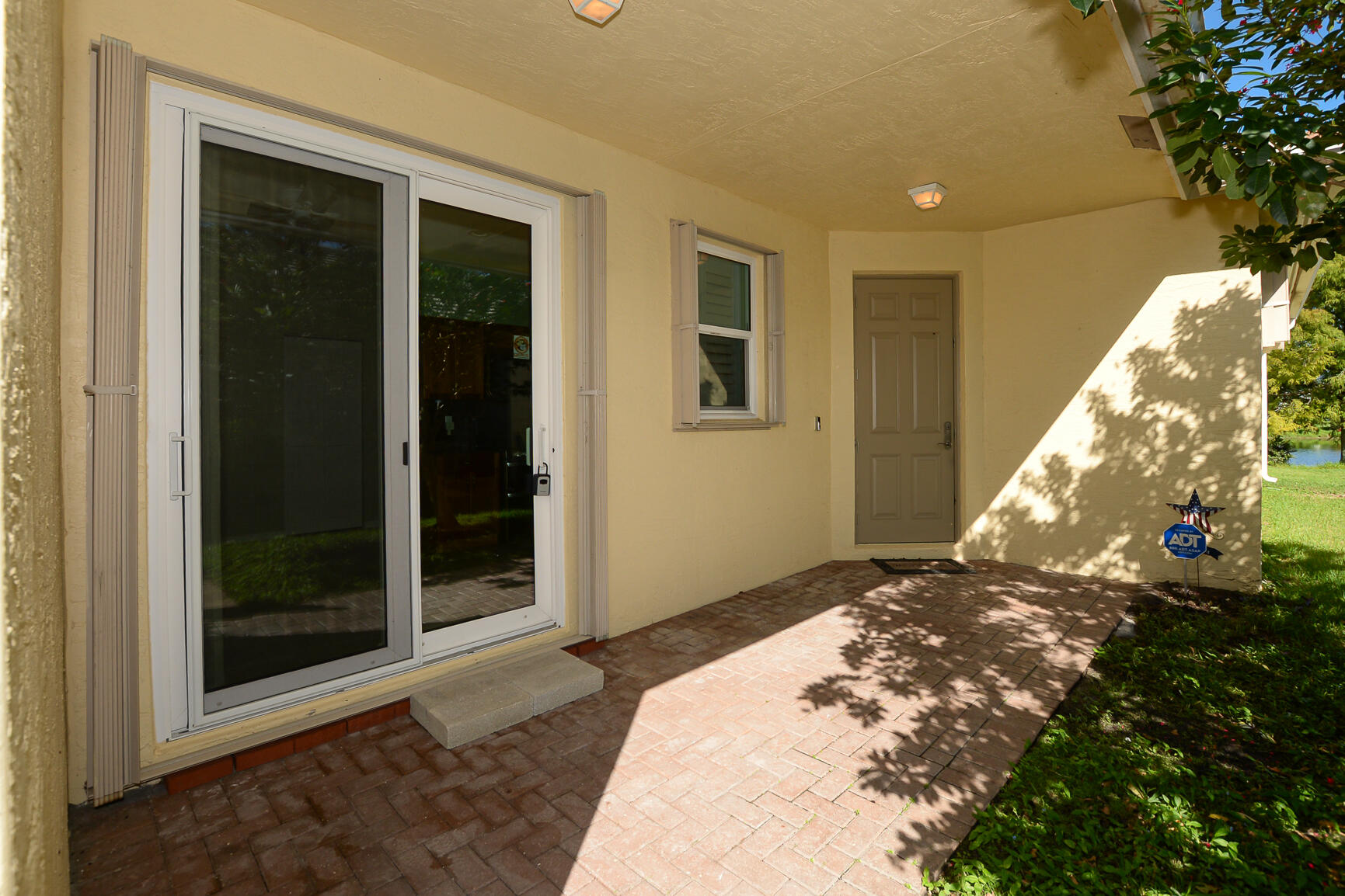 841 SW Rocky Bayou Terrace