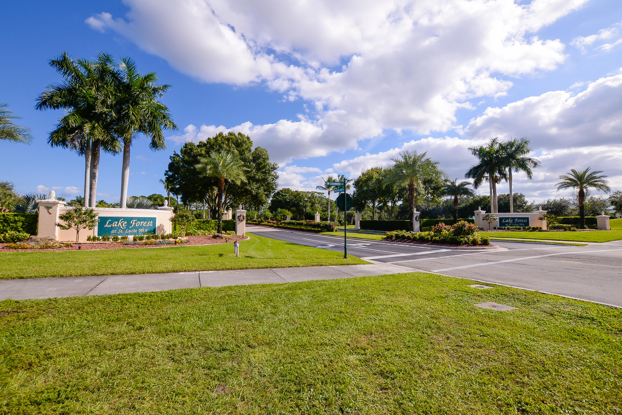 841 SW Rocky Bayou Terrace