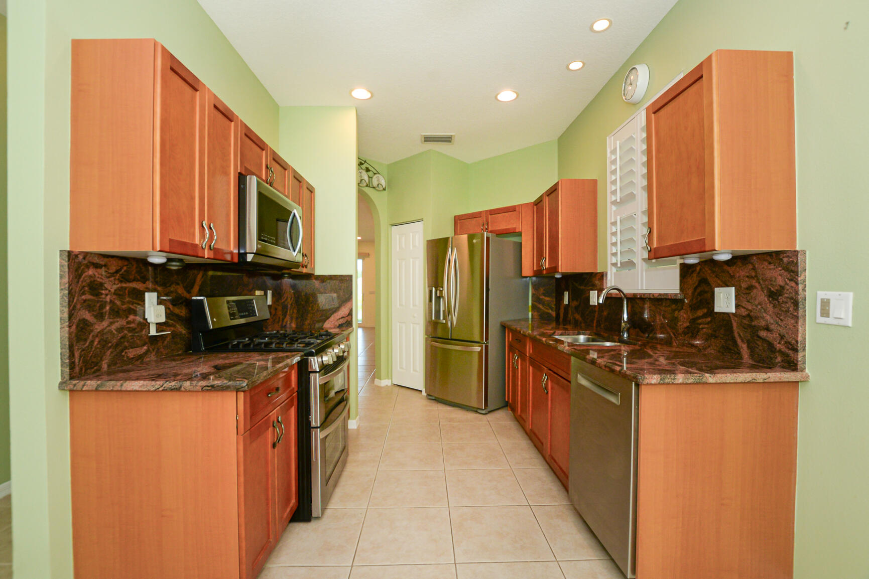 841 SW Rocky Bayou Terrace