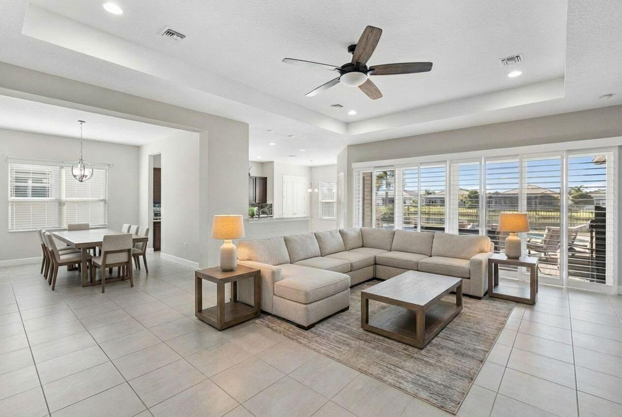 11974 SW Laguna Bay Parkway