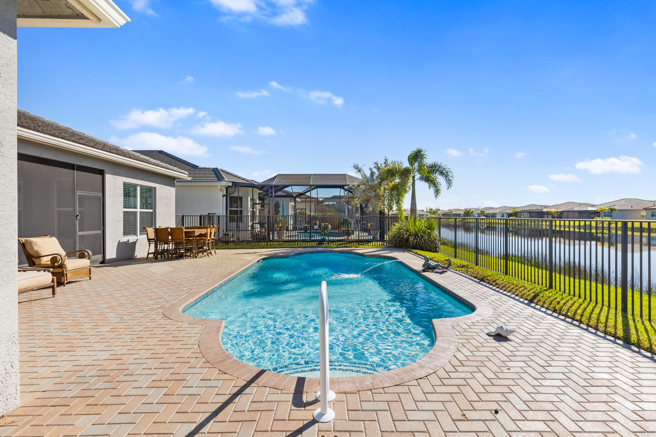 11974 SW Laguna Bay Parkway