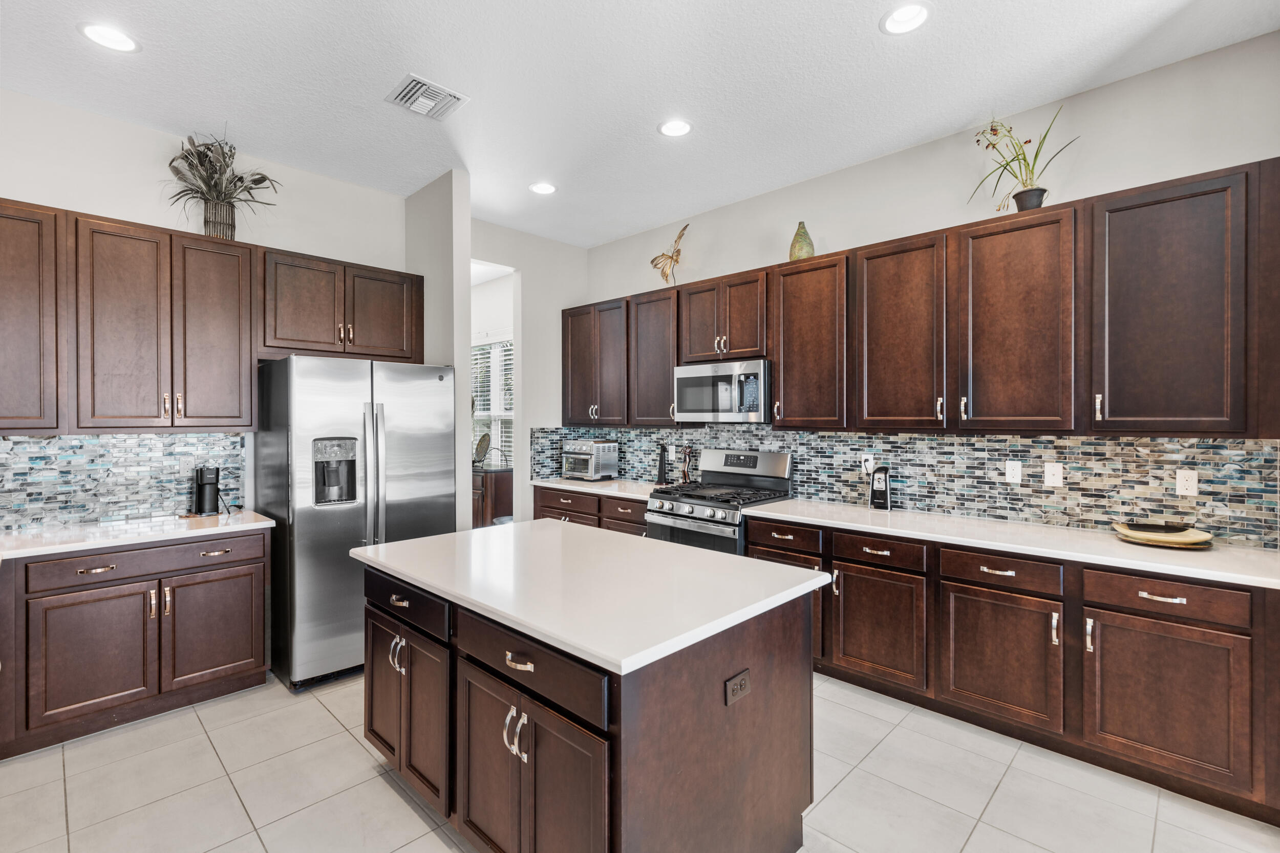 11974 SW Laguna Bay Parkway