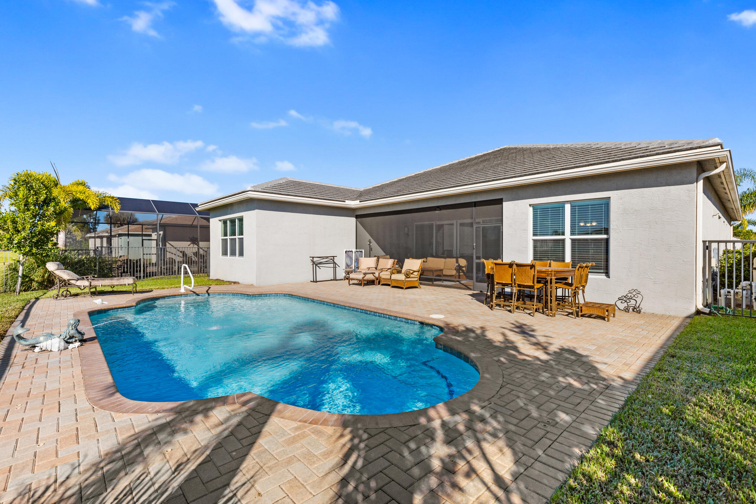 11974 SW Laguna Bay Parkway