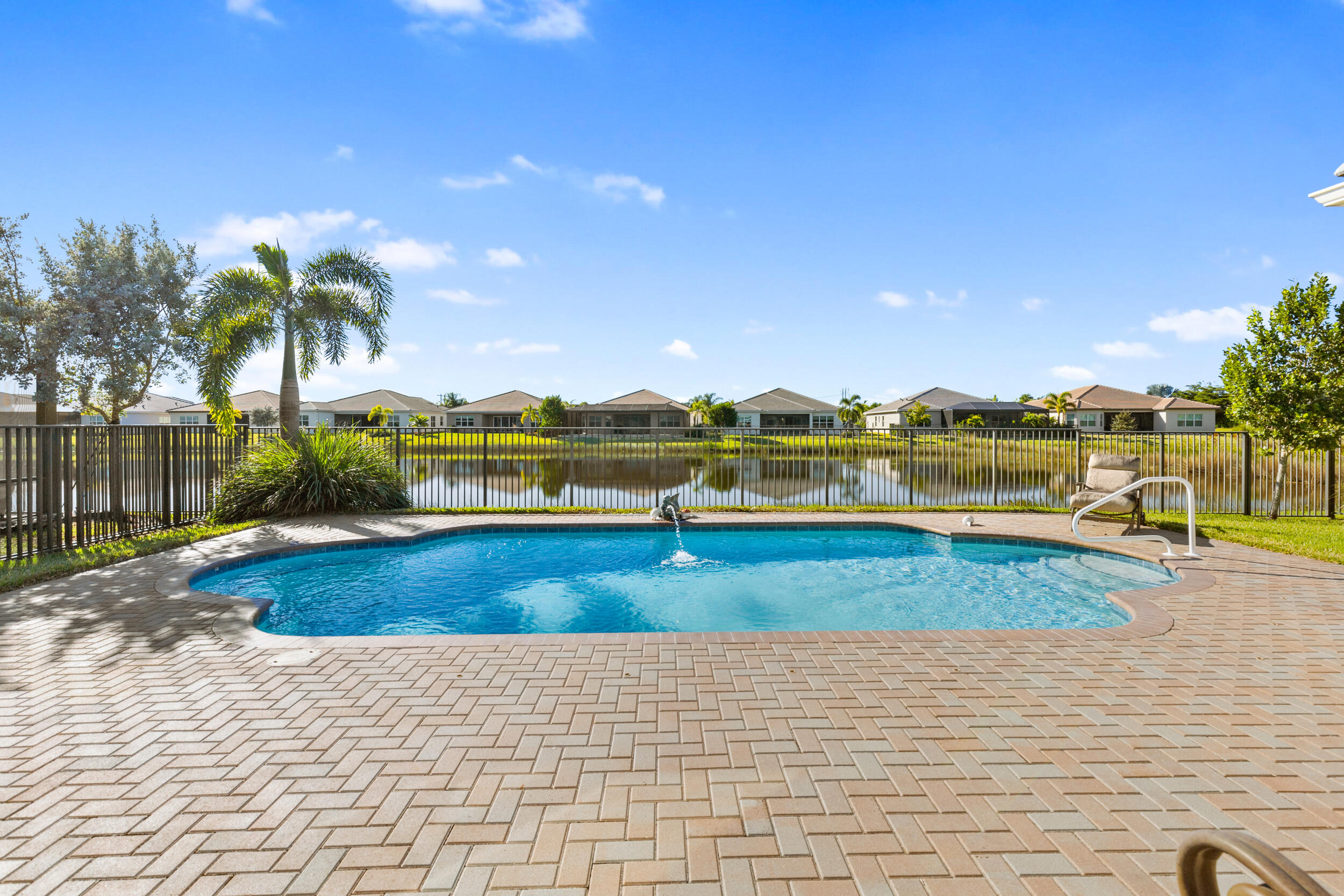 11974 SW Laguna Bay Parkway